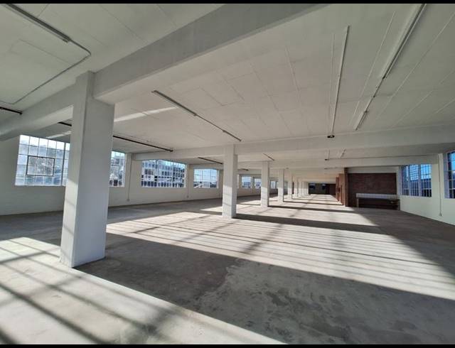 BUSINESS PROPERTY TO RENT IN DIEP RIVER
